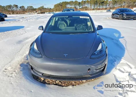 2022 Tesla Model 3 z USA, uszkodzony, nr VIN 5YJ3E1EA8NF202146